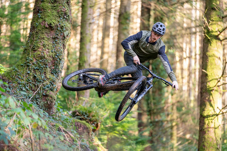 Josh Gleave rips the Teewing Flux ebikes on UK Trails